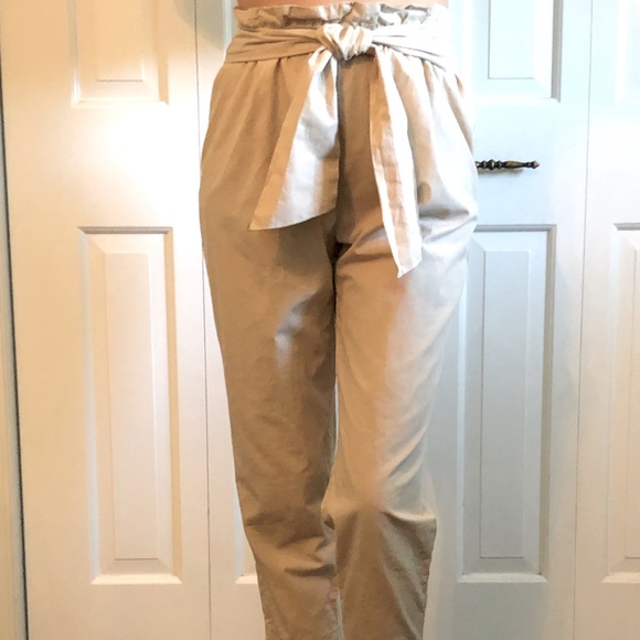 Zara Paperbag pants - Picture 1 of 4